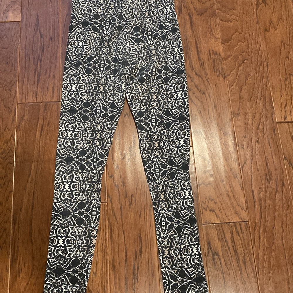 Invite Only pants - M - Picture 3 of 4